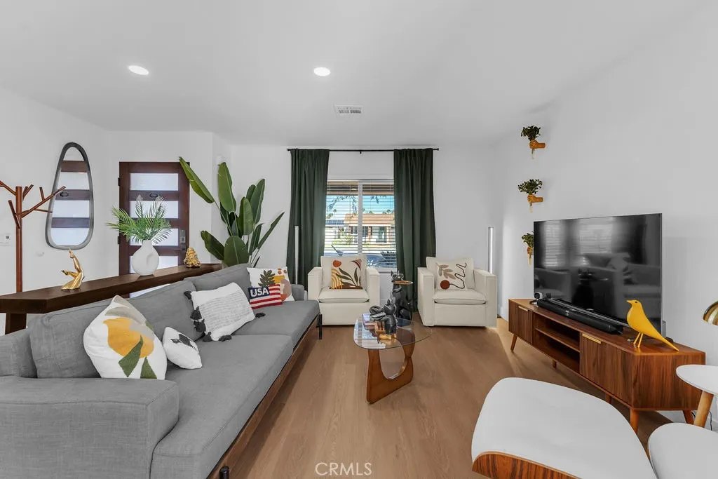 Additional image 65 of 481 W Sunview Ave, Palm Springs, CA 92262