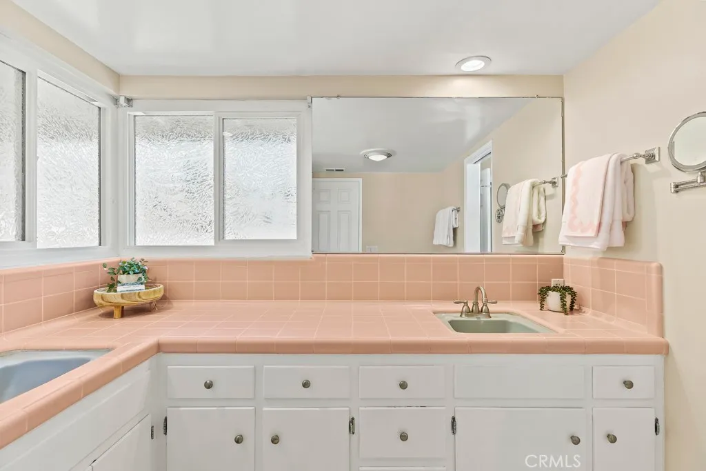 Additional image 91 of 105 Country Club Court, Glendora, CA 91741