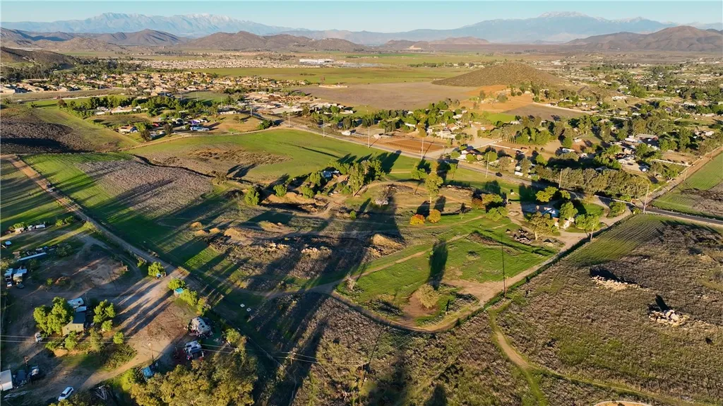 Additional image 10 of 33045 Briggs Road, Menifee, CA 92584