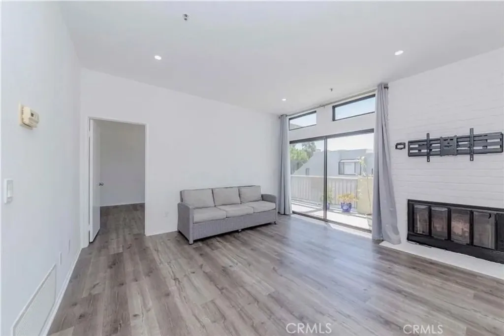 Additional image 5 of 17722 Sergio Cir Unit 203, Huntington Beach, CA 92647