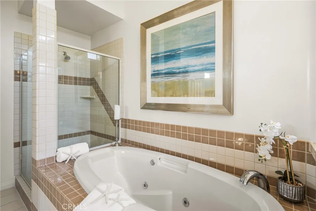 Additional image 120 of 337 Vista Baya, Costa Mesa, CA 92627