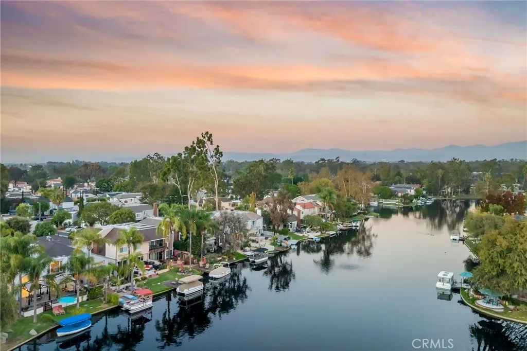 22762 Bayshore Ln, Lake Forest, CA 92630