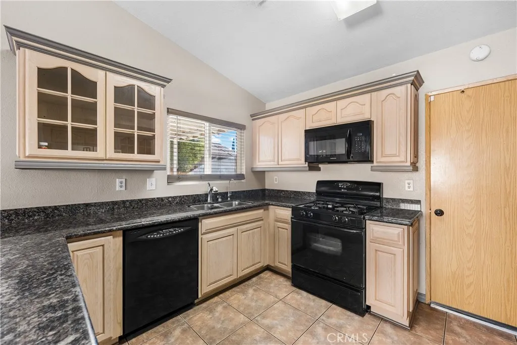 Additional image 42 of 1425 Bradford Ave, Rosamond, CA 93560