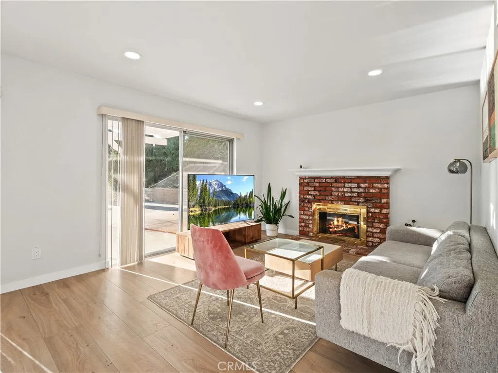 Additional image 37 of 23208 Cuervo Dr, Valencia, CA 91354