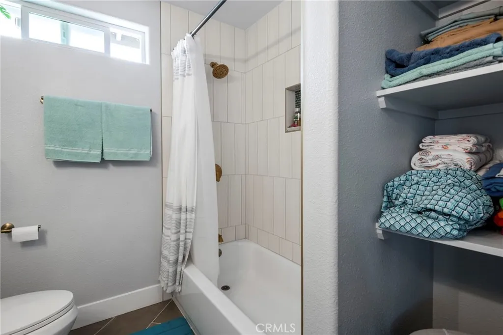 Additional image 86 of 20761 Catamaran Ln, Huntington Beach, CA 92646