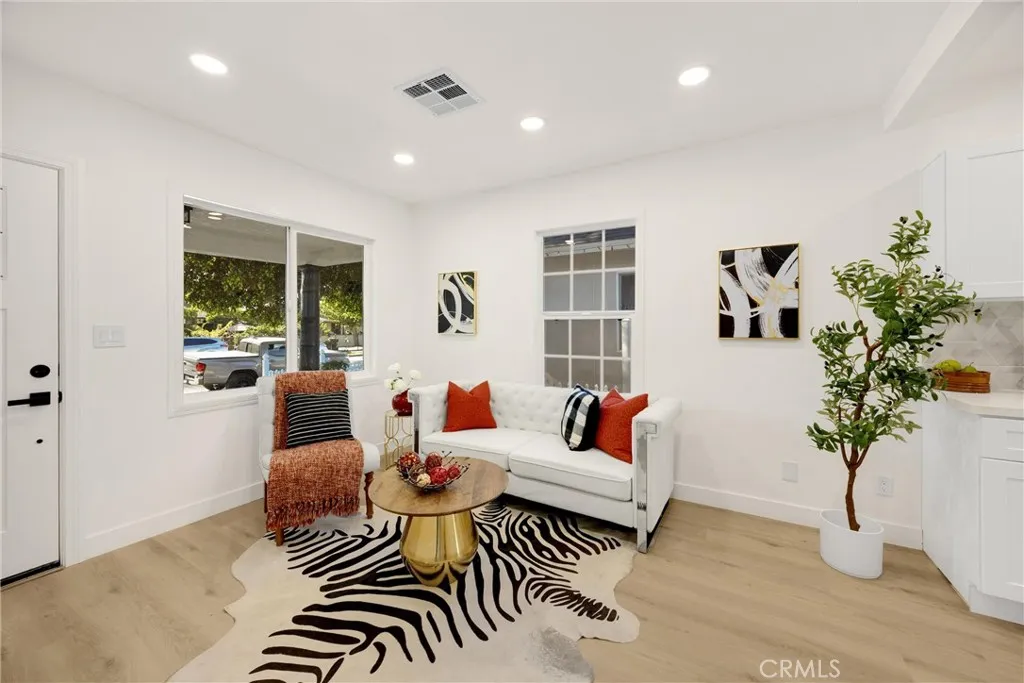 Additional image 6 of 567 W Center St, Pomona, CA 91768