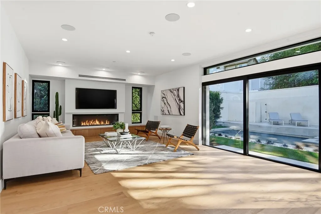 Additional image 7 of 16226 Dickens, Encino, CA 91436