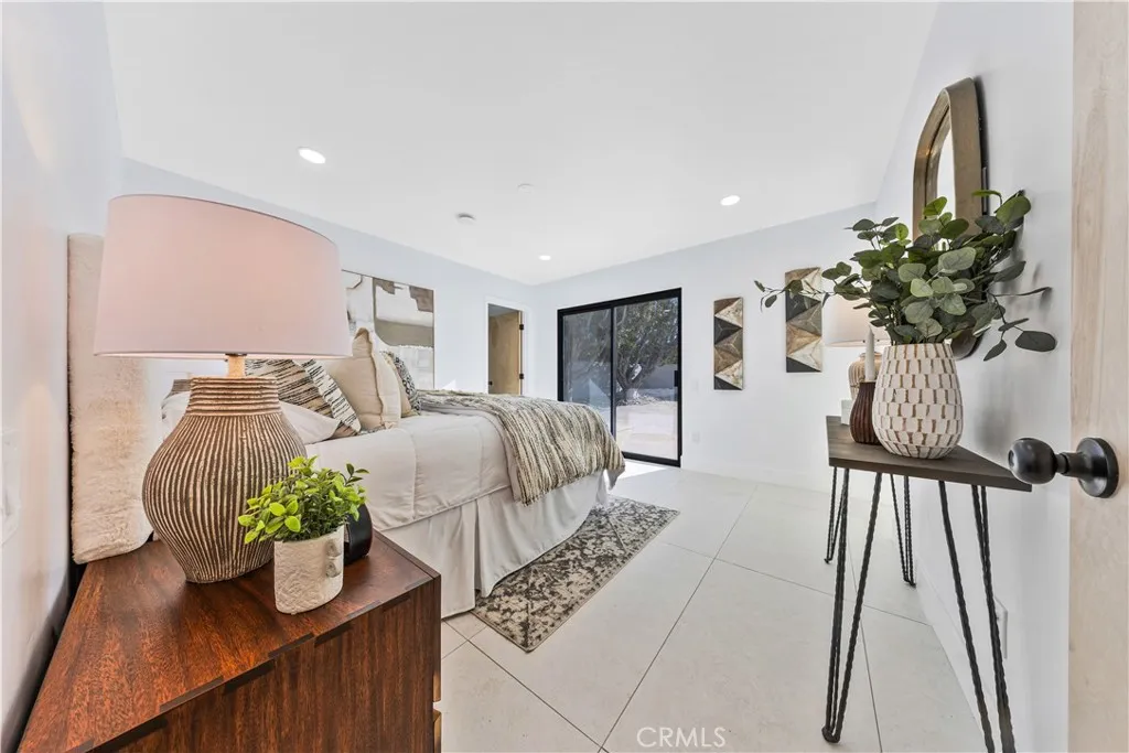 Additional image 57 of 1033 E Via Escuela, Palm Springs, CA 92262