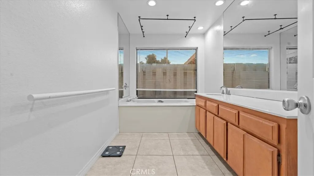 Additional image 72 of 16043 Saint Timothy Road, Apple Valley, CA 92307