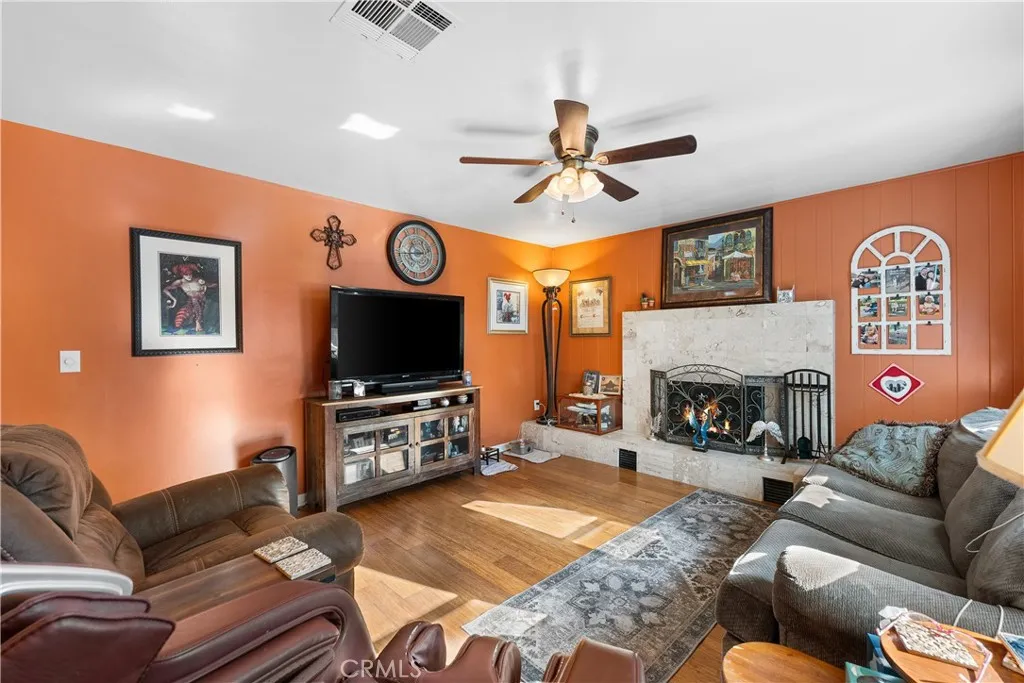 Additional image 47 of 1335 W Ivyton St, Lancaster, CA 93534