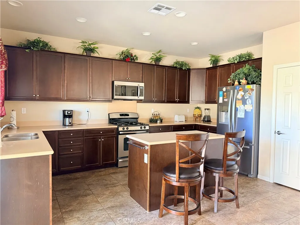 Additional image 11 of 19422 Royal Oaks Rd, Apple Valley, CA 92308