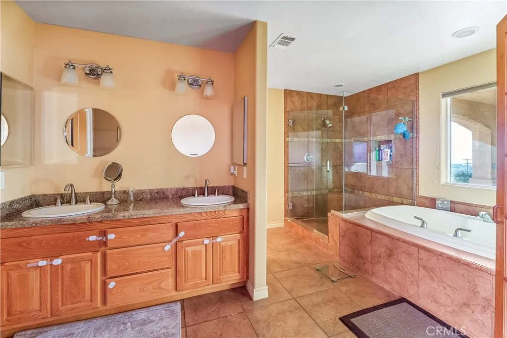 Additional image 27 of 23053 Roundup Way, Apple Valley, CA 92308