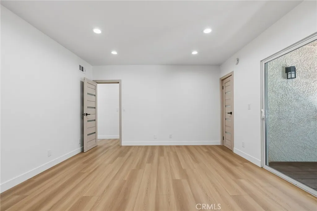 Additional image 18 of 9502 Via Salerno, Burbank, CA 91504