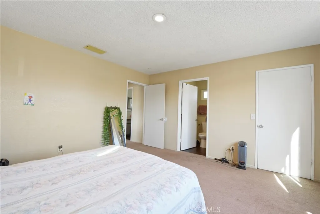 Additional image 60 of 18583 Vine Street, Hesperia, CA 92345