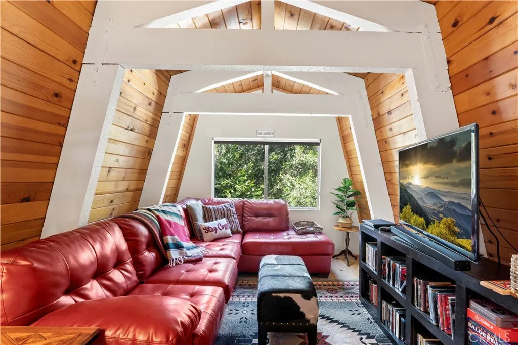 Additional image 49 of 664 Circle Dr, Lake Arrowhead, CA 92352