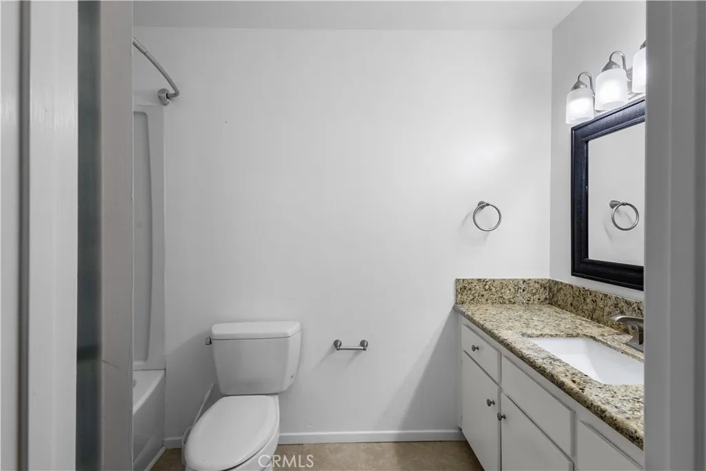 Additional image 24 of 31315 The Old Road Unit D, Castaic, CA 91384