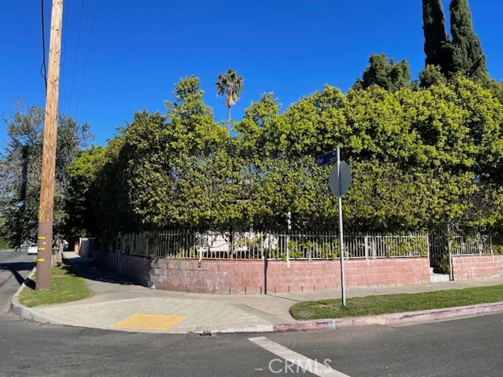 Additional image 3 of 11143 Emelita, North Hollywood, CA 91601
