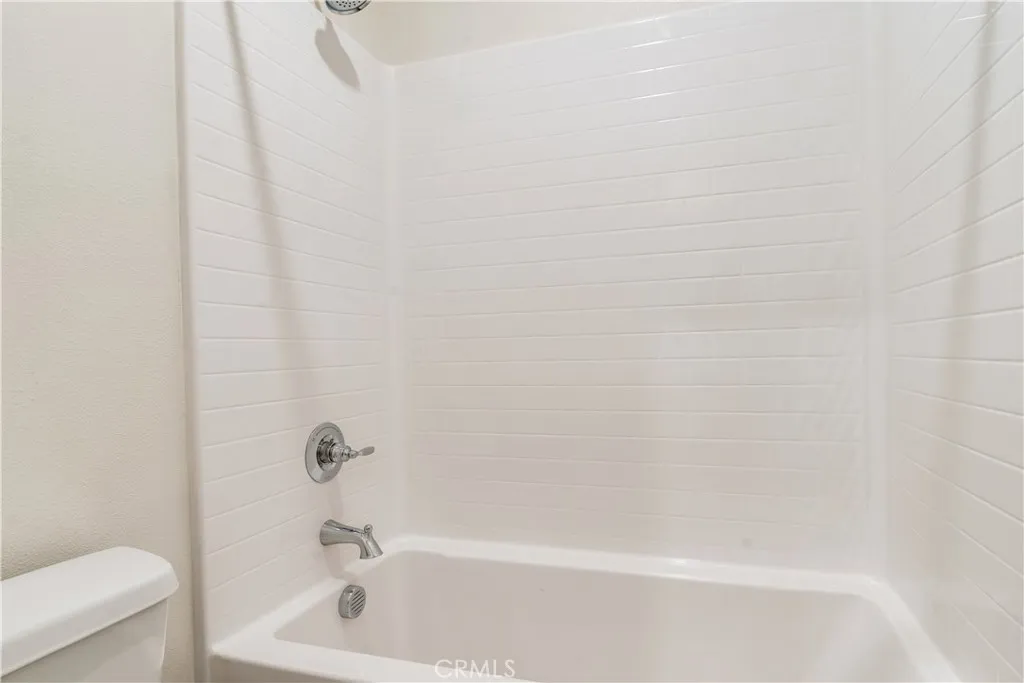 Additional image 40 of 1577 E Houlguin Street, Lancaster, CA 93535