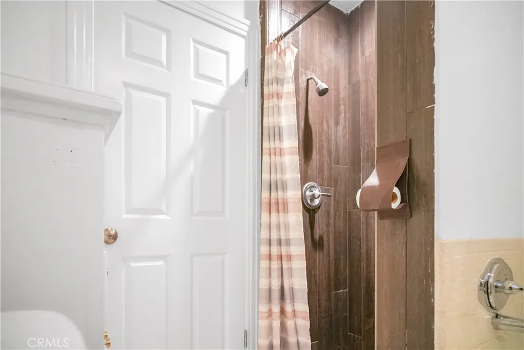 Additional image 18 of 332 E 79th Street, Los Angeles, CA 90003