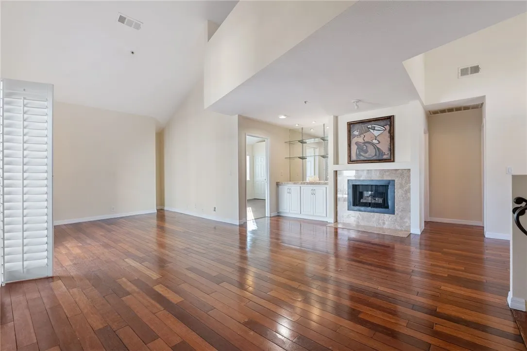 Additional image 49 of 221 Violet Ave, Monrovia, CA 91016