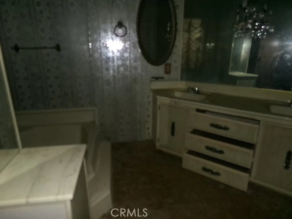 Additional image 9 of 48924 Bedford Dr, Newberry Springs, CA 92365