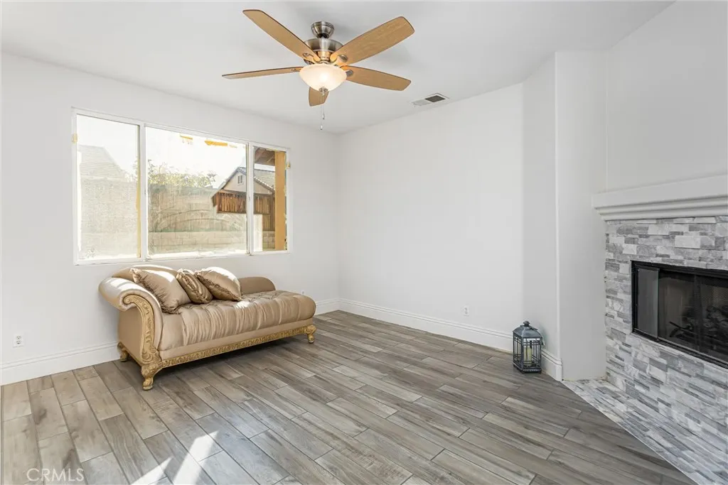 Additional image 4 of 11563 Maywood Street, Victorville, CA 92392