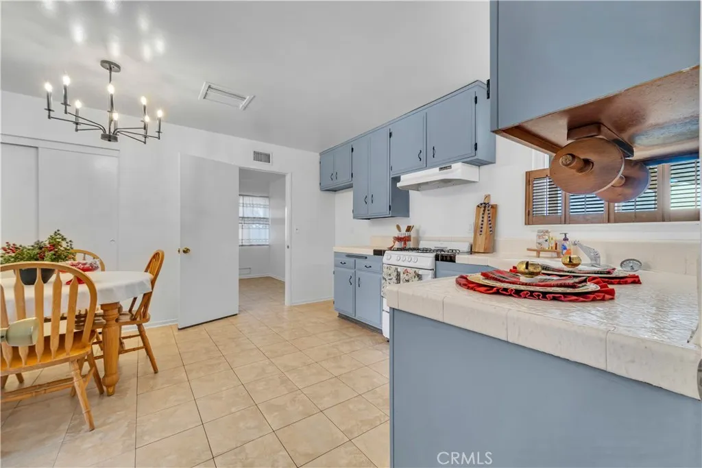 Additional image 42 of 27967 Urbandale Ave, Saugus, CA 91350