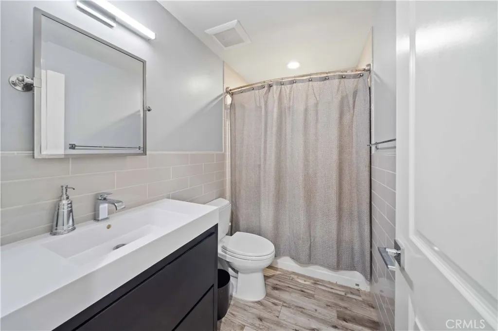 Additional image 32 of 24344 Valley St, Newhall, CA 91321