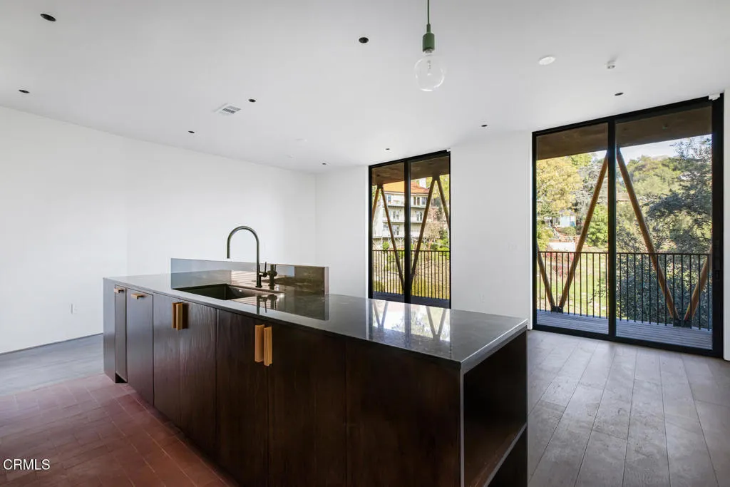 Additional image 40 of 596 Quail Drive, Los Angeles, CA 90065