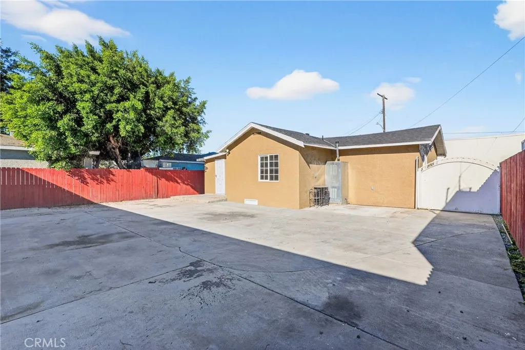 Additional image 33 of 806 W Spruce Street, Compton, CA 90220