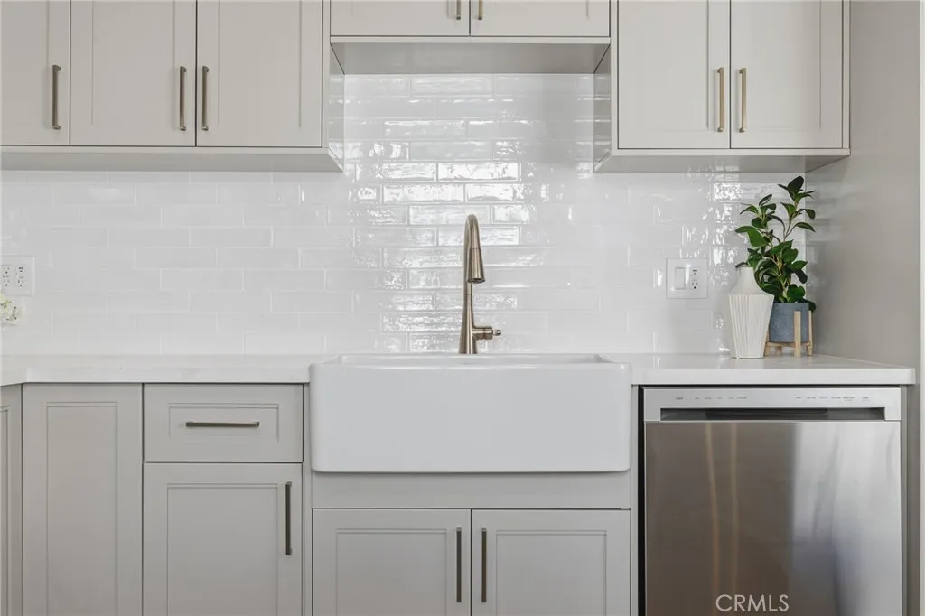 Additional image 10 of 9502 Via Salerno, Burbank, CA 91504