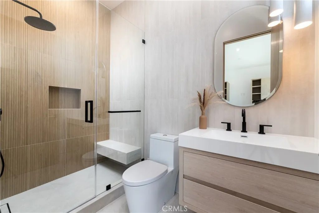 Additional image 32 of 16749 Addison St, Encino, CA 91436