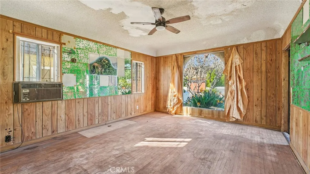 Additional image 8 of 2958 Partridge, Los Angeles, CA 90039