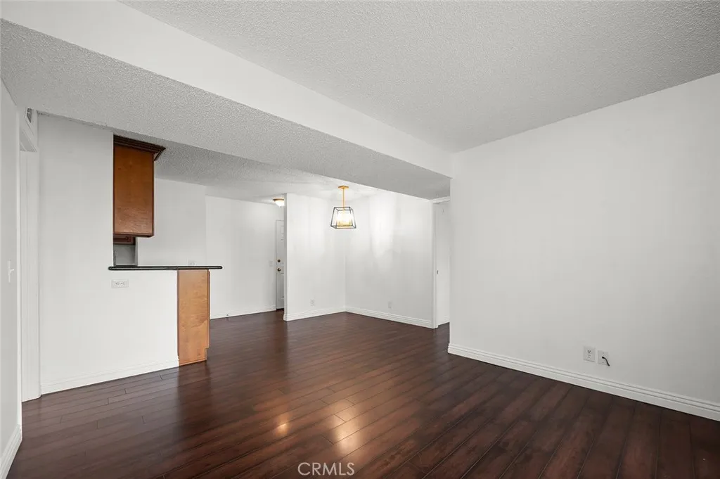 Additional image 12 of 2507 E 15th Street Unit 204, Long Beach, CA 90804