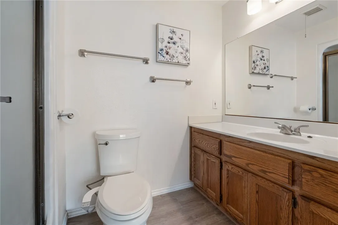 Additional image 54 of 221 Violet Ave, Monrovia, CA 91016