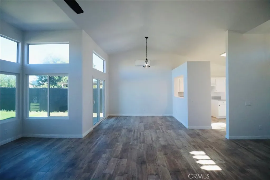 Additional image 6 of 716 Periwinkle Ln, Perris, CA 92571