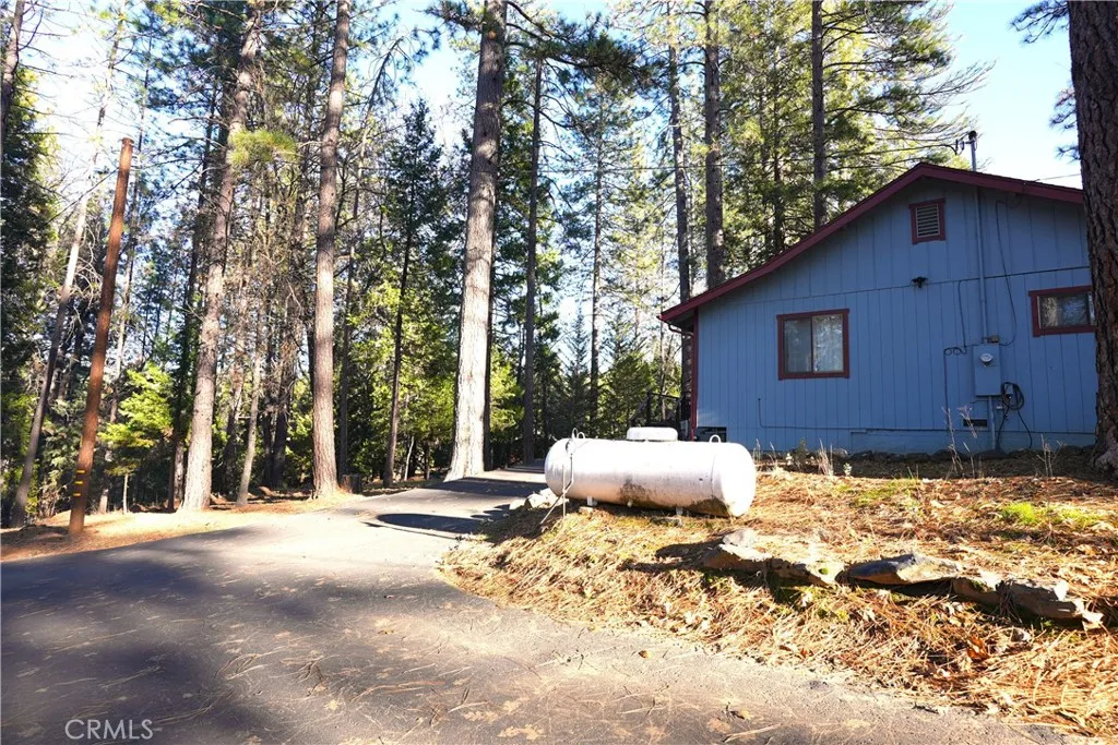 Additional image 42 of 23625 Rock Hammer Road, Groveland, CA 95321