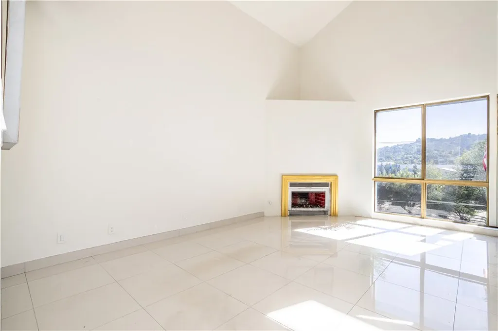 Additional image 20 of 13331 Moorpark Street Unit 319, Sherman Oaks, CA 91423