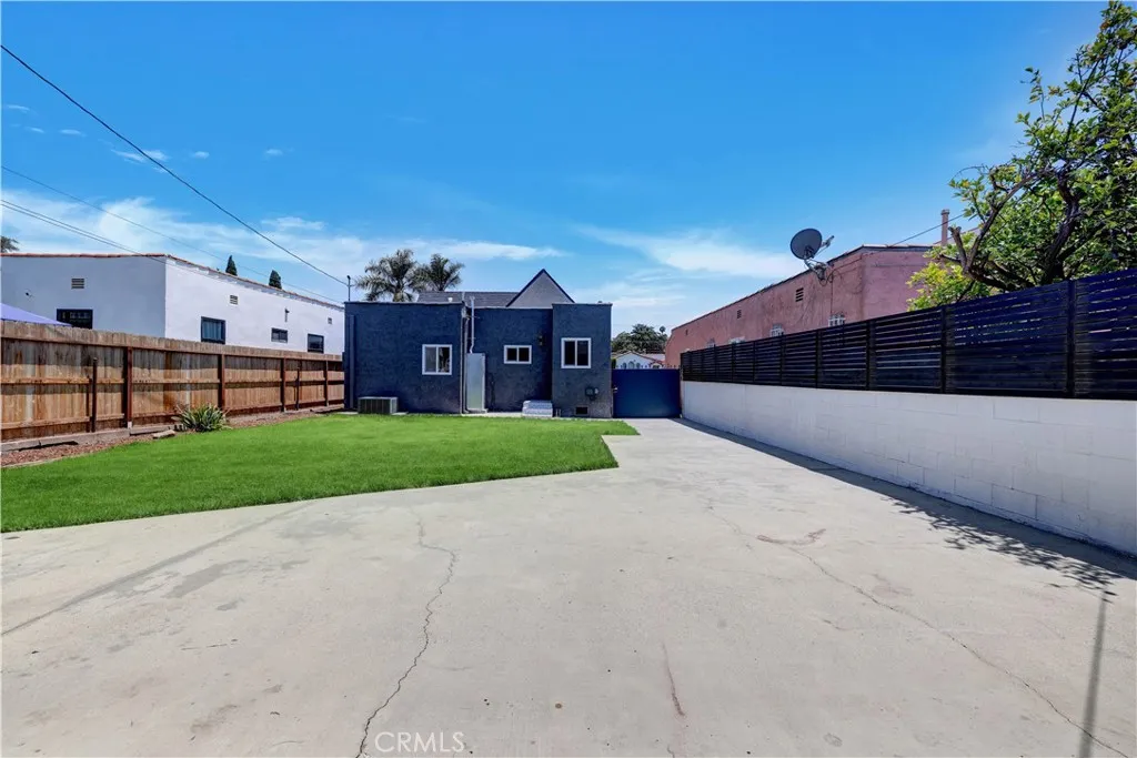 Additional image 108 of 3515 S Norton Avenue, Los Angeles, CA 90018