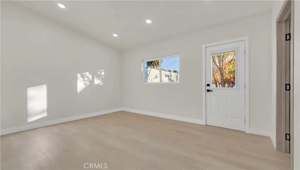 Additional image 104 of 10334 Louise, Granada Hills, CA 91344