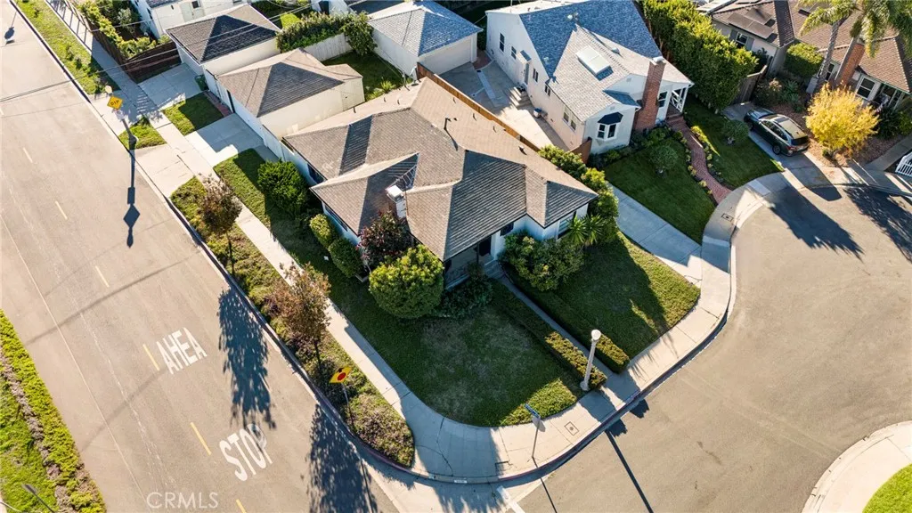 Additional image 32 of 9400 Kramerwood Place, Los Angeles, CA 90034