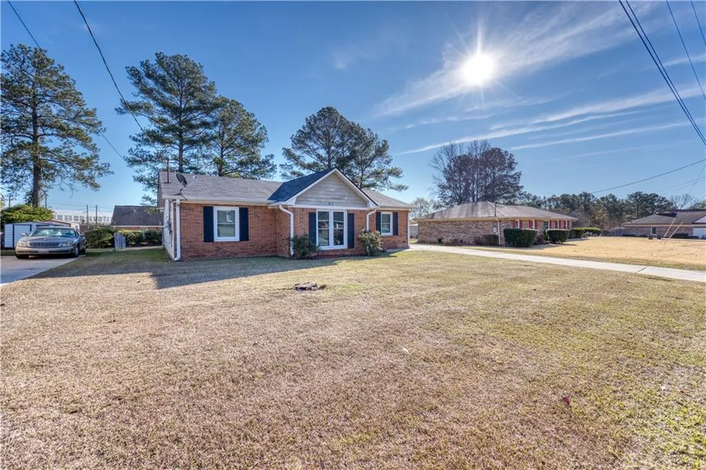 Additional image 3 of 811 April Drive, Phenix City, AL 36869