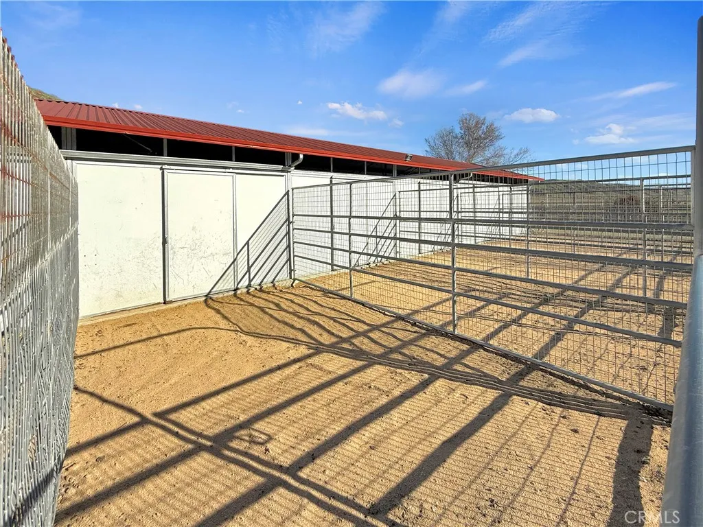 Additional image 66 of 1990 E 46, Shandon, CA 93461