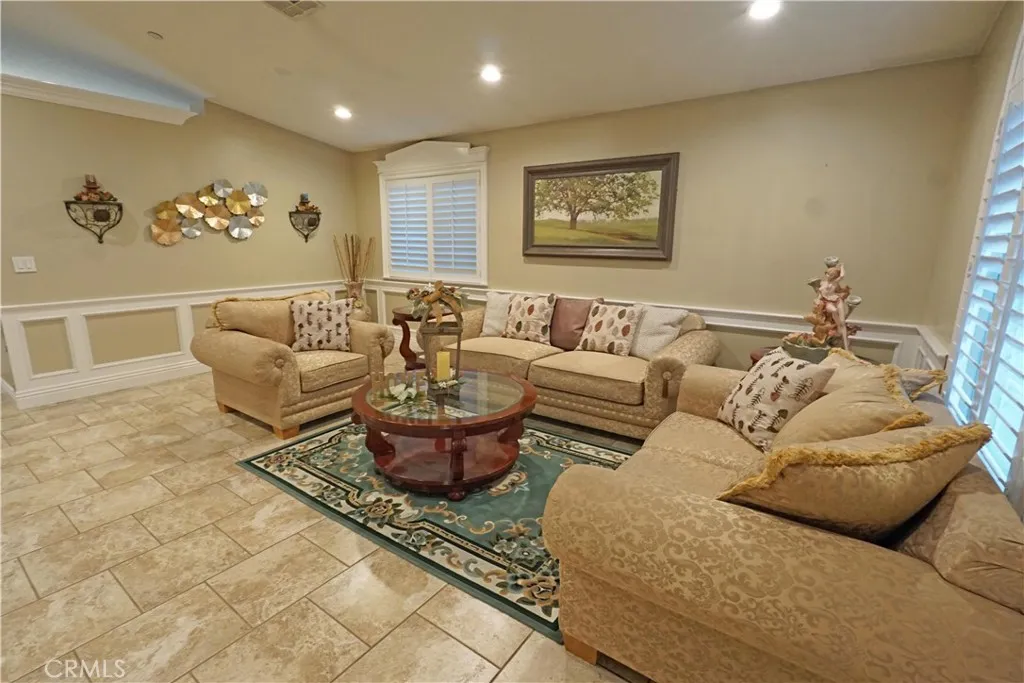 Additional image 7 of 328 Manzanita Court, Ontario, CA 91762