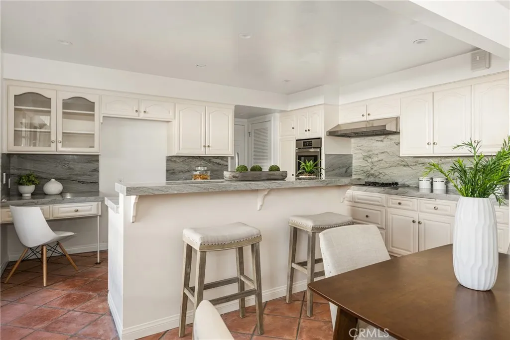 Additional image 35 of 337 Vista Baya, Costa Mesa, CA 92627