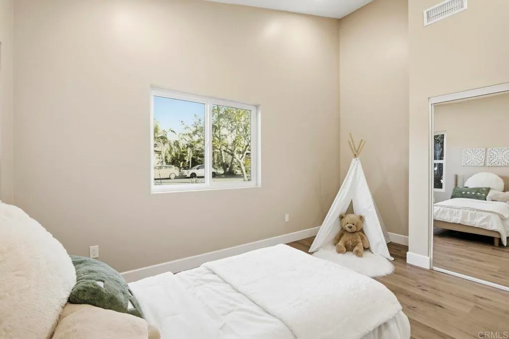 Additional image 75 of 1728 Bancroft Street, San Diego, CA 92102