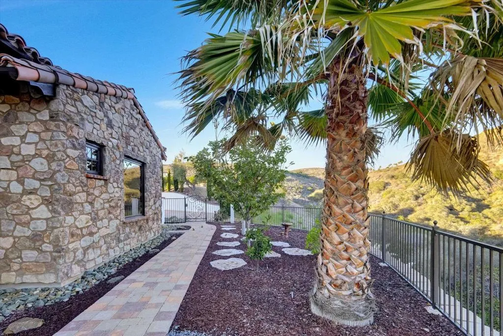 Additional image 121 of 18179 El Brazo, Rancho Santa Fe, CA 92067