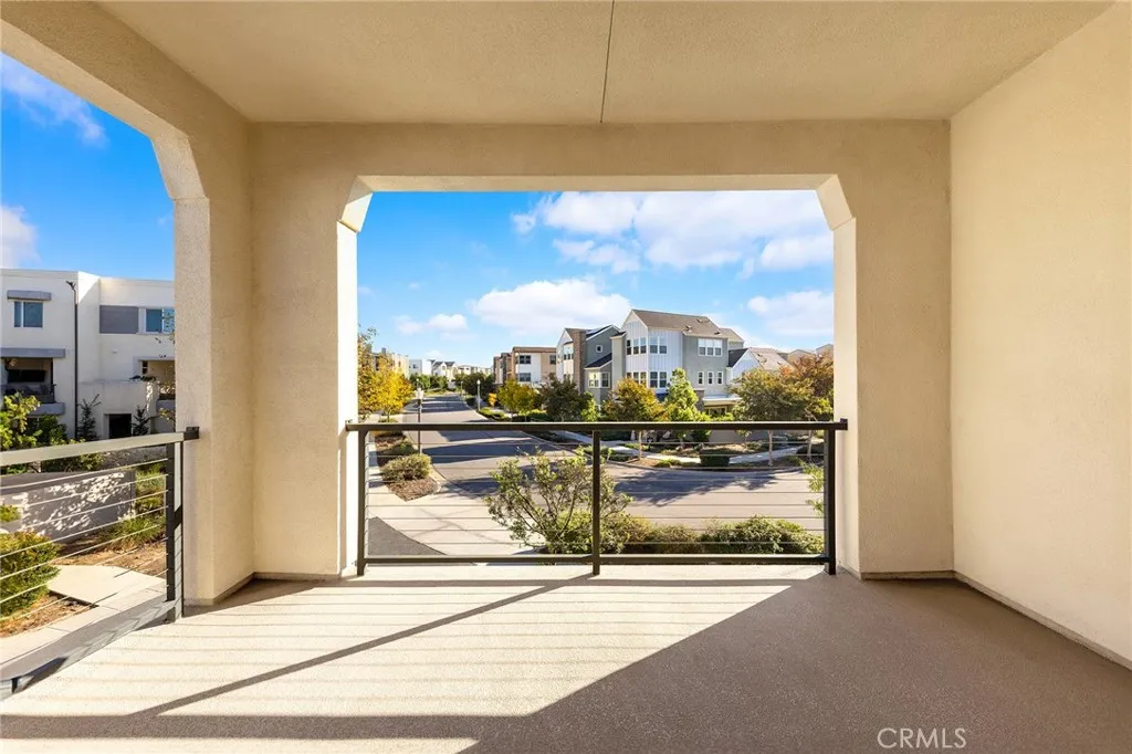 Additional image 95 of 115 Frame, Irvine, CA 92618