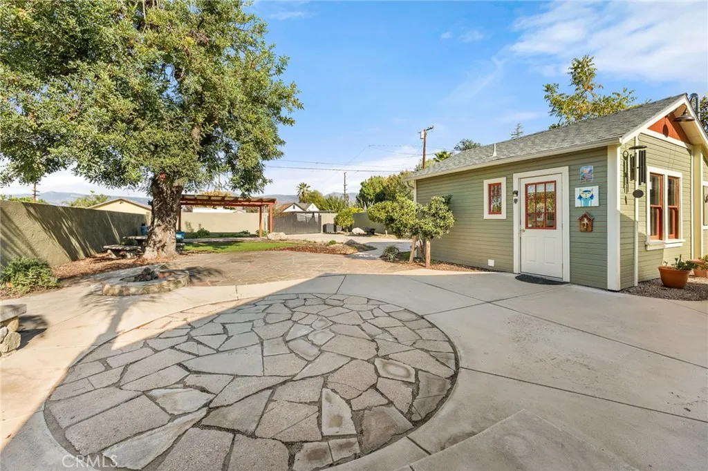 Additional image 86 of 1021 Campus Avenue, Redlands, CA 92374