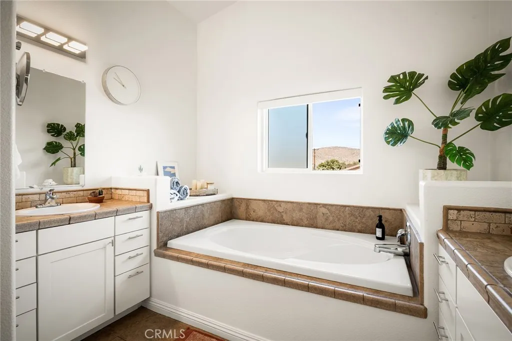 Additional image 86 of 7573 Cardillo Trl, Yucca Valley, CA 92284